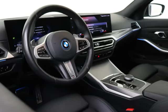 BMW 3-Serie (2024) thumbnail 3