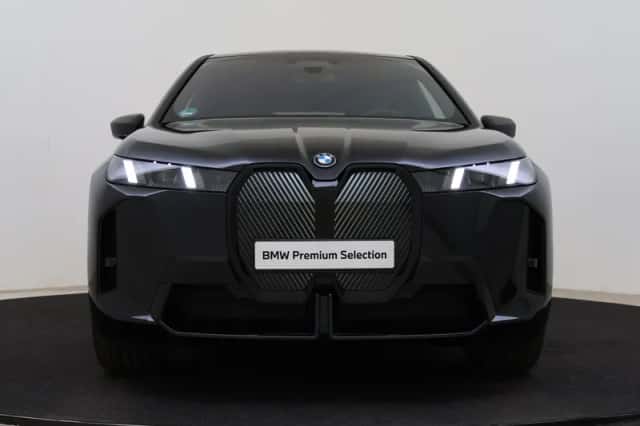 BMW iX (2025) thumbnail 4