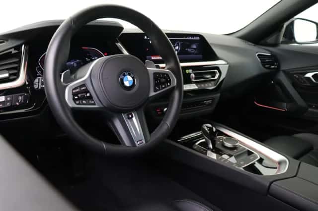 BMW Z4 (2025) thumbnail 3