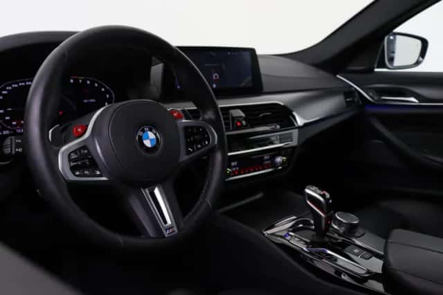 BMW M5 (2019) thumbnail 3
