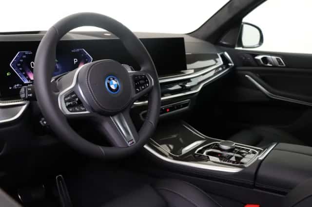 BMW X5 (2026) thumbnail 3