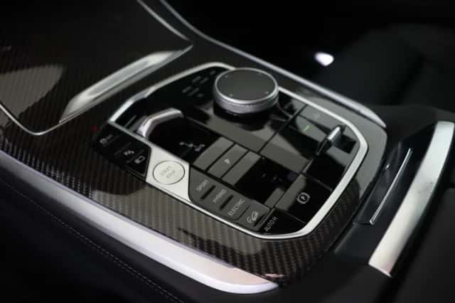 BMW X5 (2026) thumbnail 6