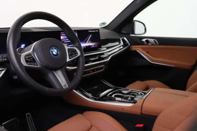 BMW X5 (2025) thumbnail 3