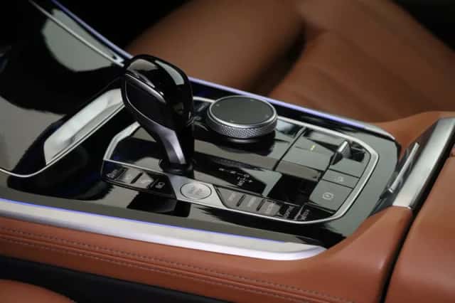 BMW X5 (2022) thumbnail 6