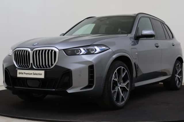 BMW X5 (2025) thumbnail 1