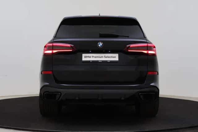 BMW X5 (2021) thumbnail 5