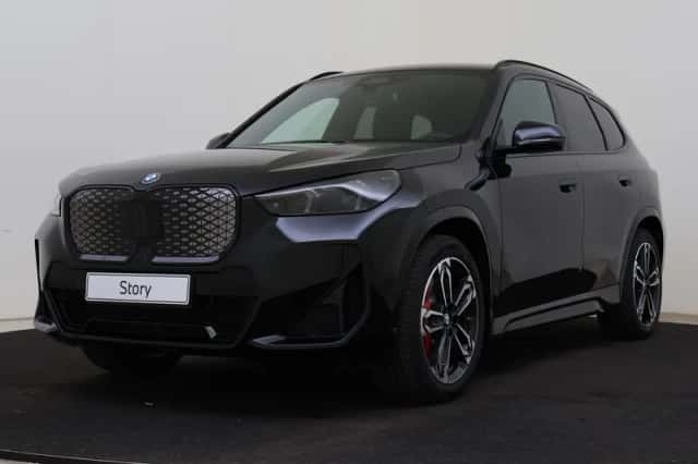 BMW iX1 (2026) thumbnail 1