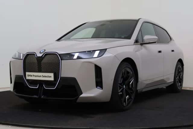 BMW iX (2025) thumbnail 1