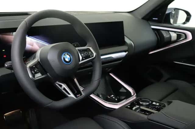 BMW X3 (2026) thumbnail 3