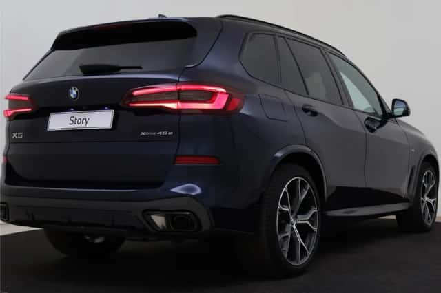 BMW X5 (2021) thumbnail 2