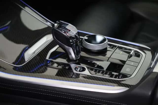 BMW X5 (2021) thumbnail 6