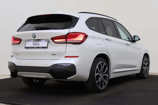 BMW X1 (2021) thumbnail 2