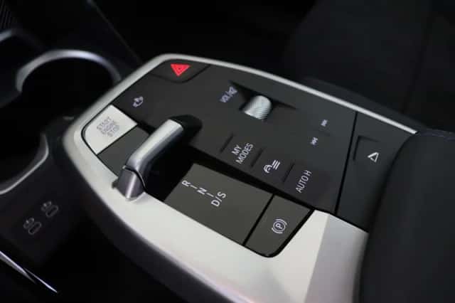 BMW X1 (2026) thumbnail 6