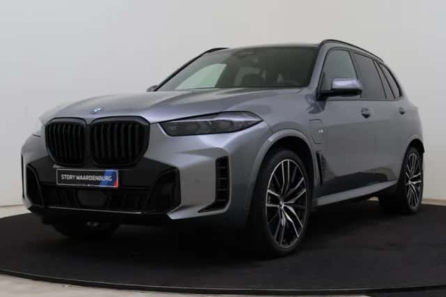 BMW X5 (2026) thumbnail 1