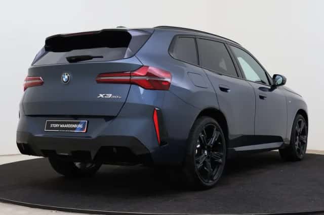 BMW X3 (2026) thumbnail 2