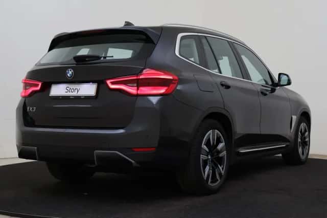 BMW iX3 (2021) thumbnail 2