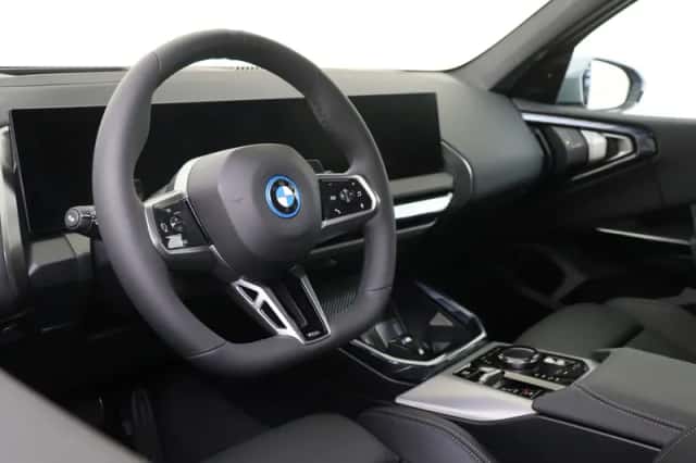 BMW X3 (2026) thumbnail 3