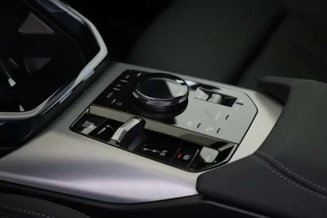 BMW X3 (2026) thumbnail 6