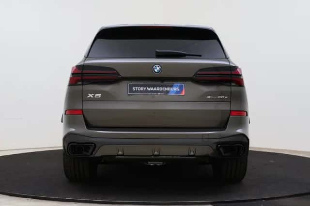 BMW X5 (2026) thumbnail 5