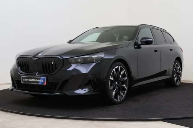 BMW i5 (2026) thumbnail 1
