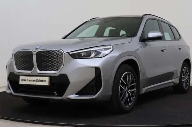 BMW iX1 (2025) thumbnail 1