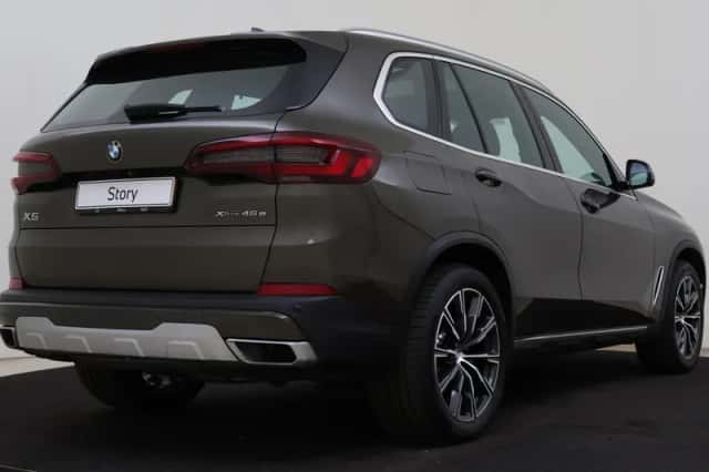 BMW X5 (2021) thumbnail 2