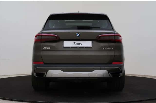 BMW X5 (2021) thumbnail 5