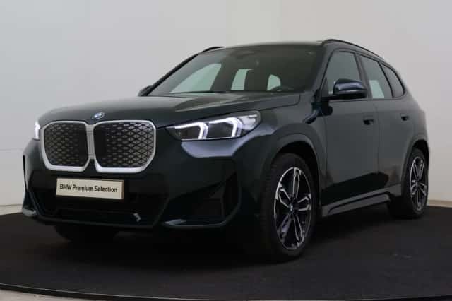 BMW iX1 (2026) thumbnail 1