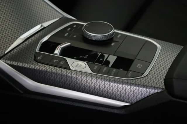 BMW 3-Serie (2025) thumbnail 6