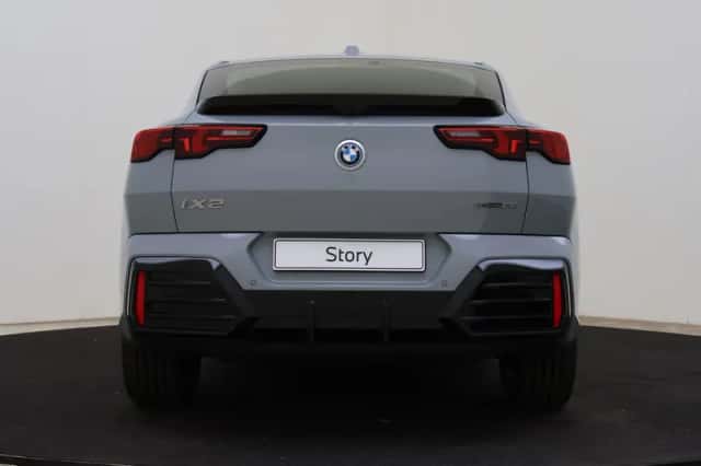 BMW iX2 (2025) thumbnail 5