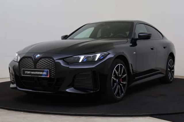 BMW i4 (2026) thumbnail 1