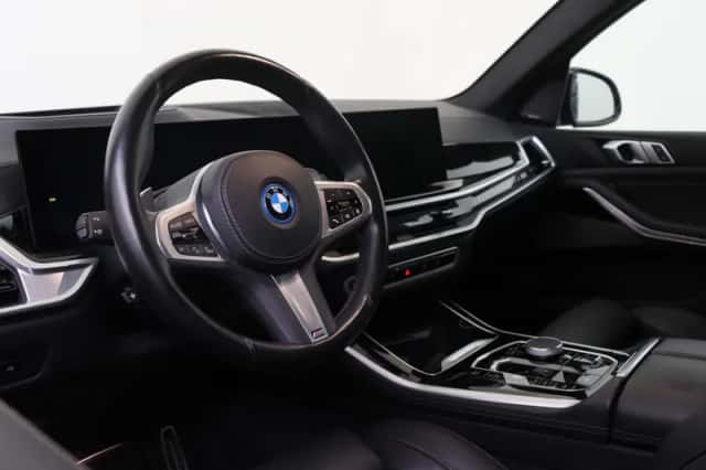 BMW X5 (2024) thumbnail 3