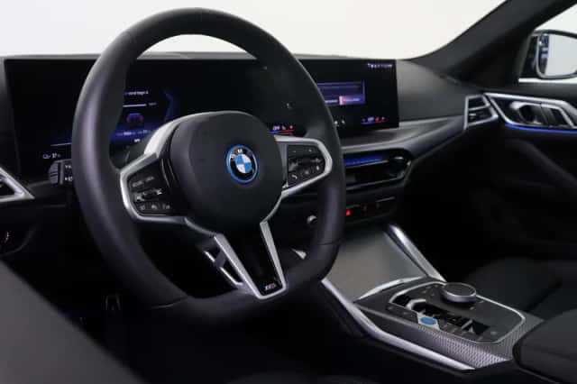 BMW i4 (2025) thumbnail 3