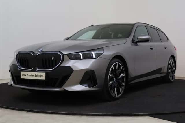 BMW i5 (2026) thumbnail 1
