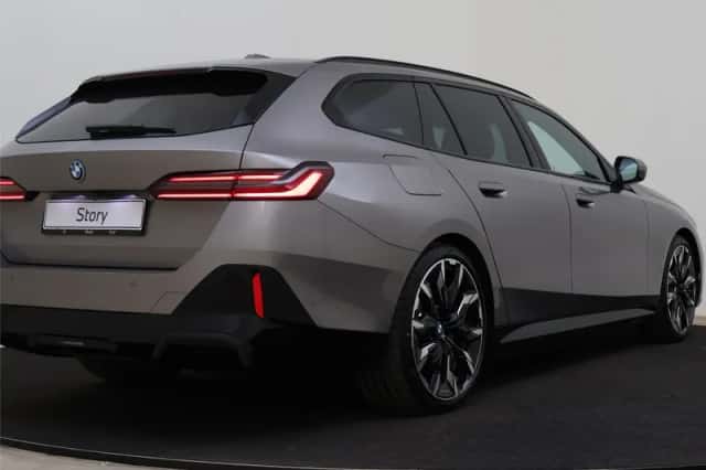 BMW i5 (2026) thumbnail 2
