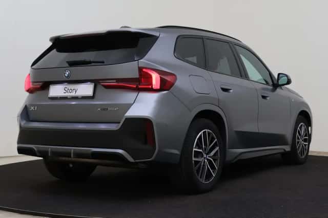 BMW X1 (2025) thumbnail 2