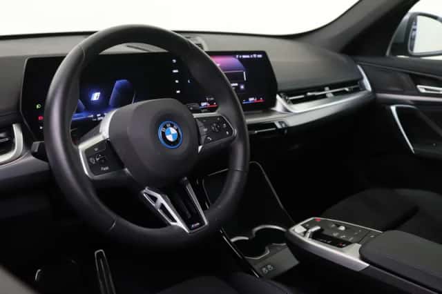 BMW X1 (2025) thumbnail 3