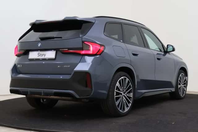BMW X1 (2025) thumbnail 2