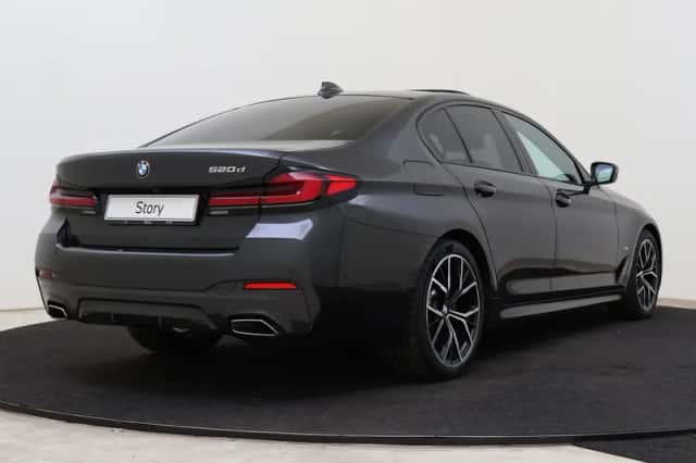 BMW 5-Serie (2023) thumbnail 2