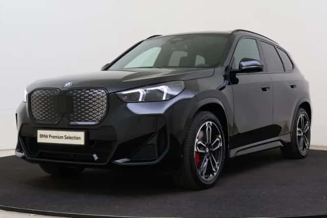 BMW iX1 (2026) thumbnail 1