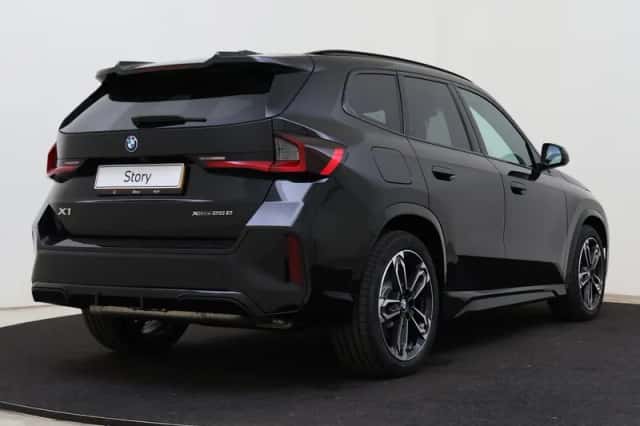 BMW X1 (2026) thumbnail 2