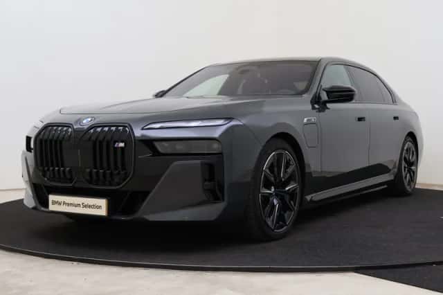 BMW 7-Serie (2025) thumbnail 1