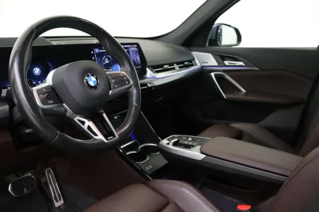 BMW X1 (2022) thumbnail 3