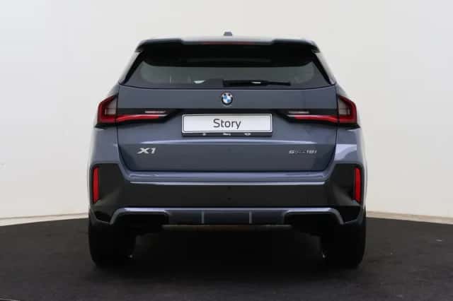 BMW X1 (2022) thumbnail 5