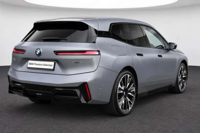 BMW iX (2026) thumbnail 2