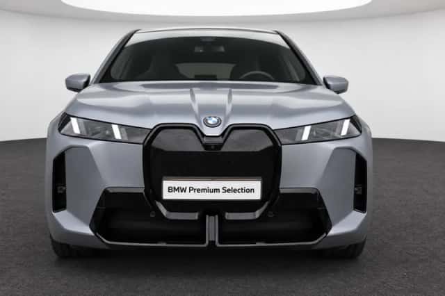 BMW iX (2026) thumbnail 6