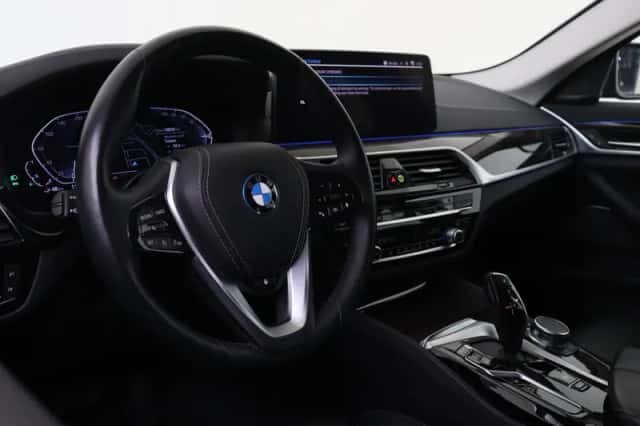 BMW 5-Serie (2023) thumbnail 3