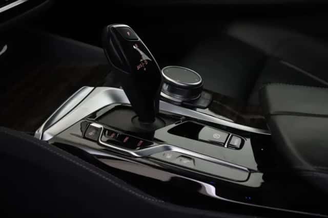 BMW 5-Serie (2023) thumbnail 6