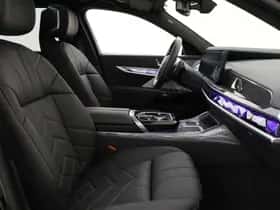 BMW 7-Serie (2024) thumbnail 17