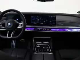 BMW 7-Serie (2024) thumbnail 23